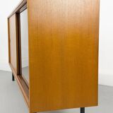 Buffet vintage en teck avec portes coulissantes, 1971