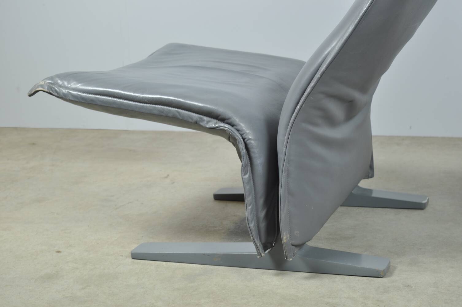 Artifort / vintage easy concorde chairs / pierre paulin / france 1960s