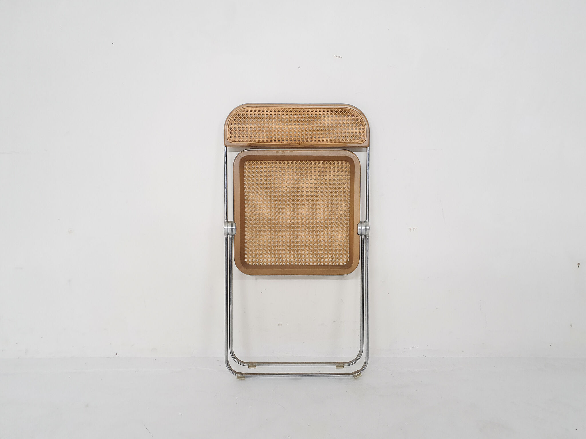 Webbing folding chair by Giancarlo Piretti for Castelli, model Plia, Italy 1967