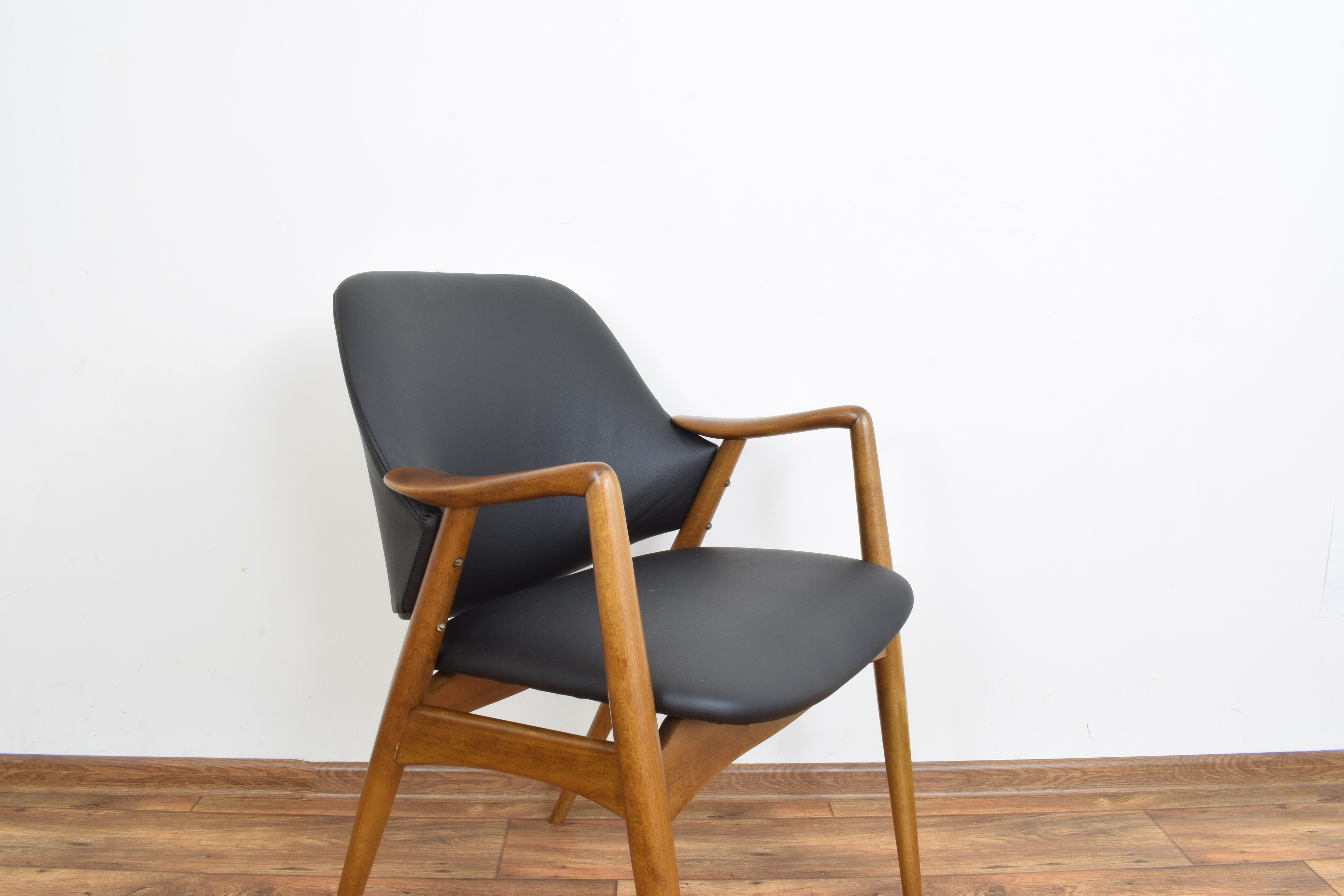 Swedish Leather Office Chairs by Alf Svensson for Dux, Set of 2