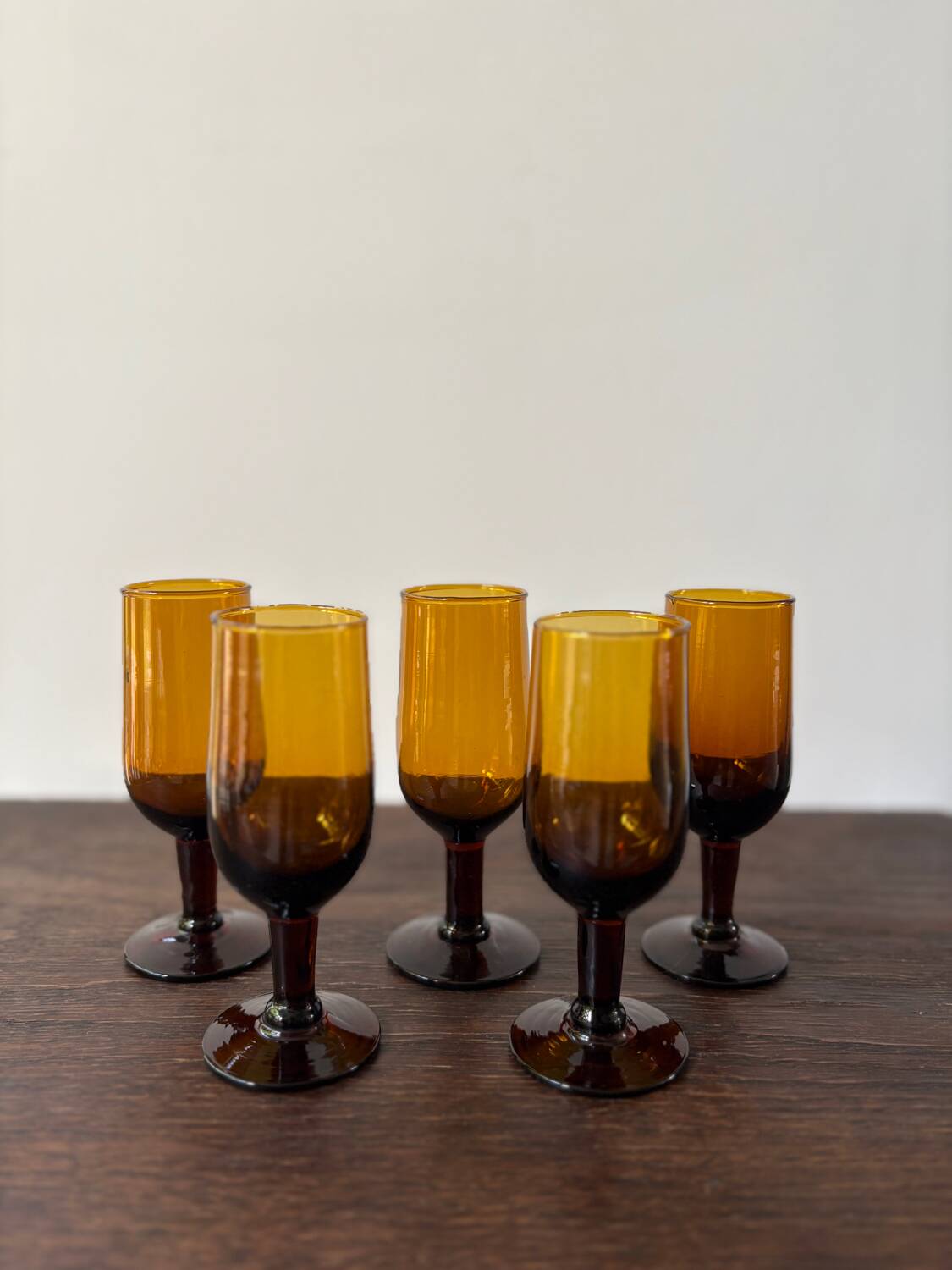Set of 5 vintage 70s amber stemmed wine glasses