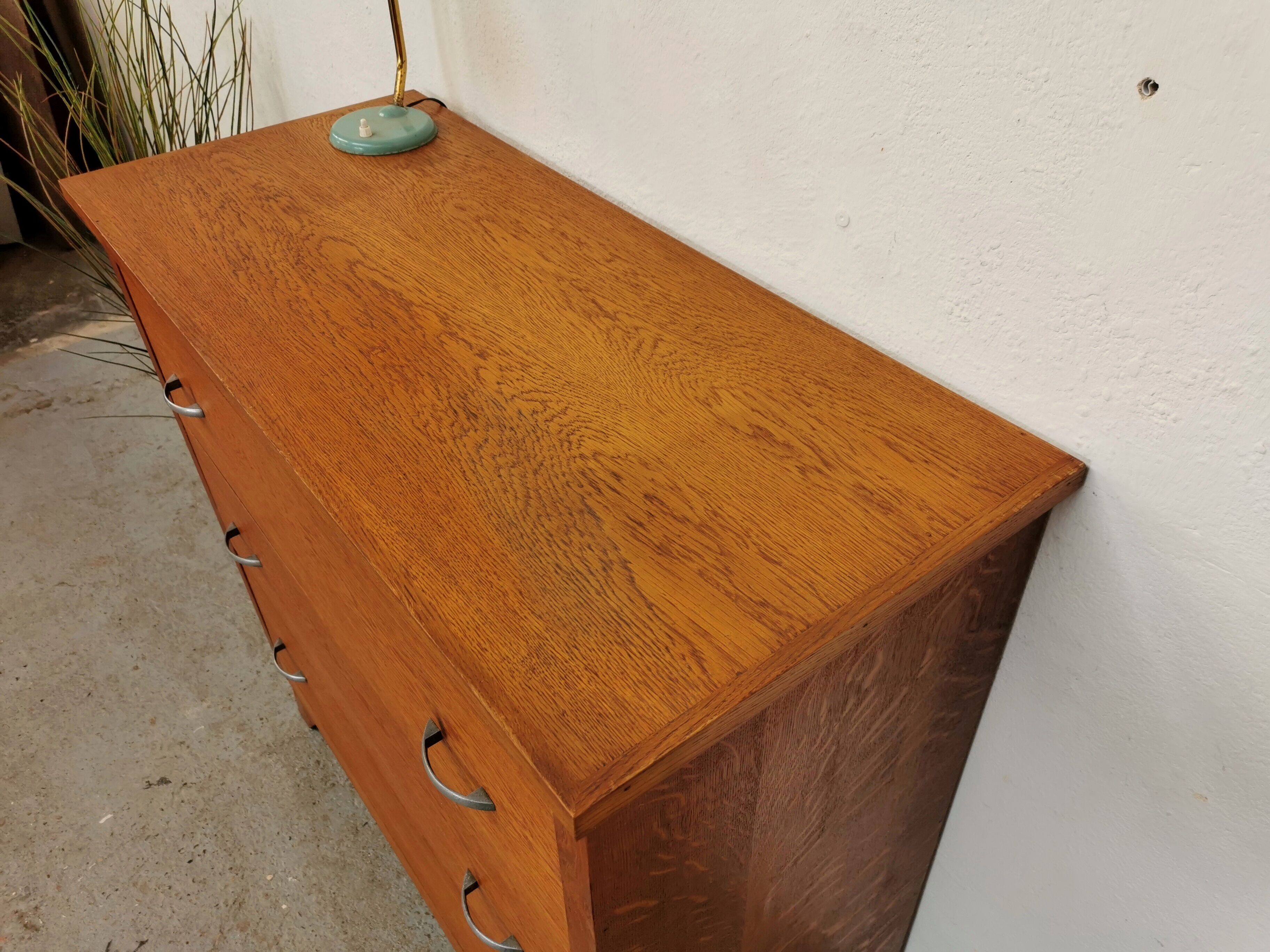 Vintage chest of drawers