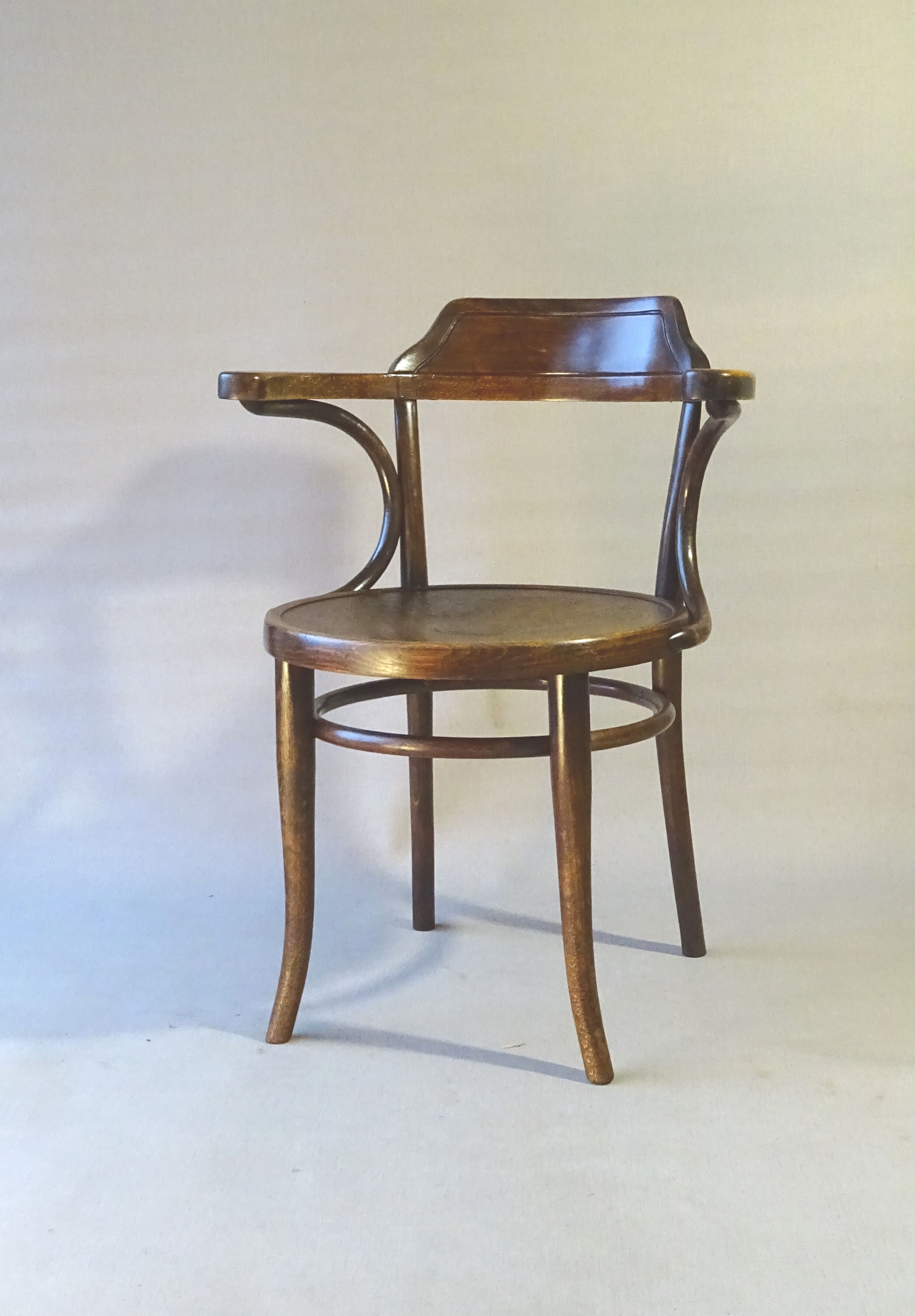 Thonet office armchair N°3 wooden seat, circa 1900