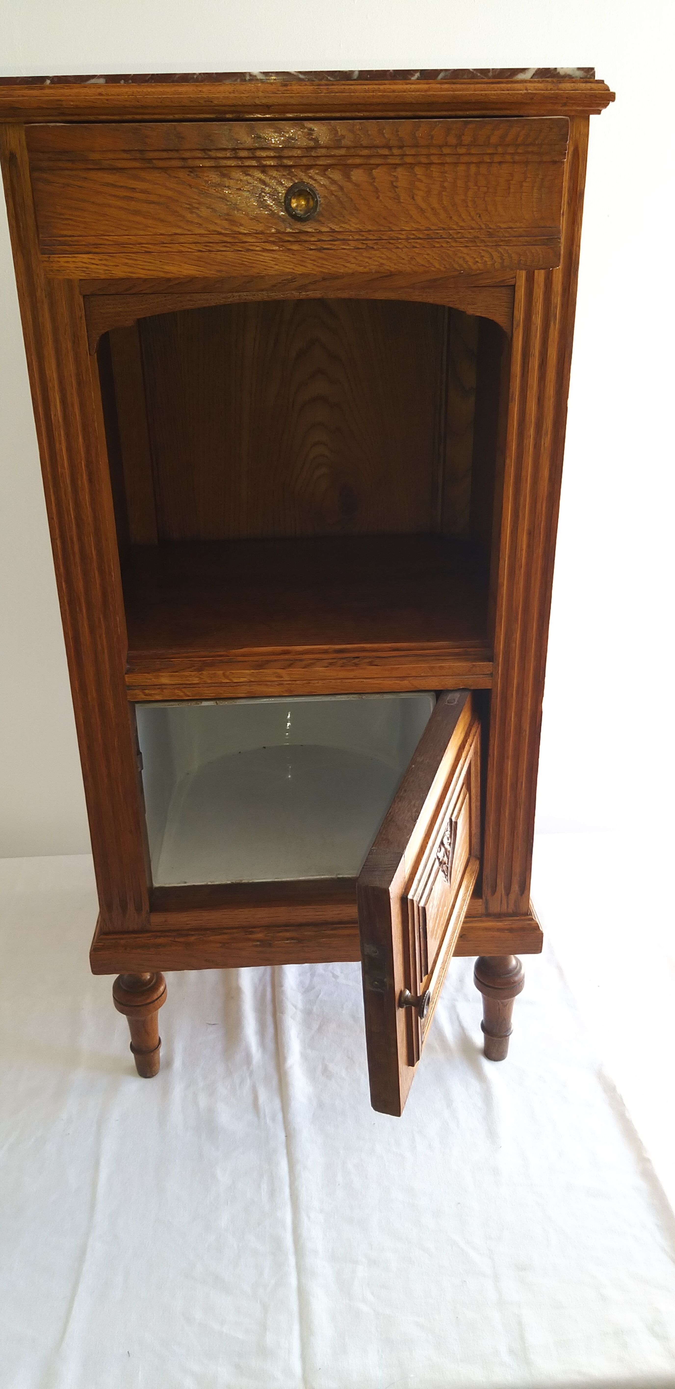 Bedside table years 50