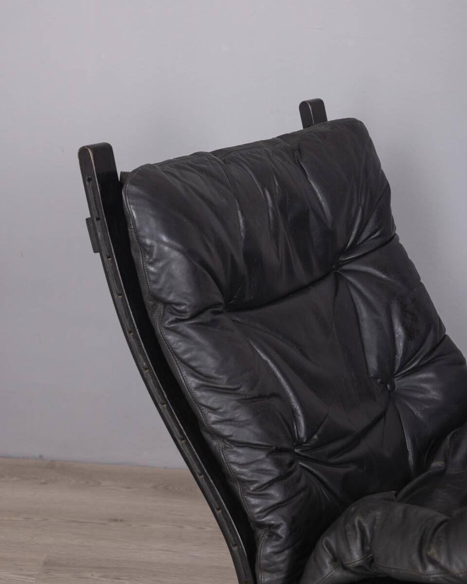 Pair of vintage leather armchairs from the 1970s, "Siesta", designed by I.