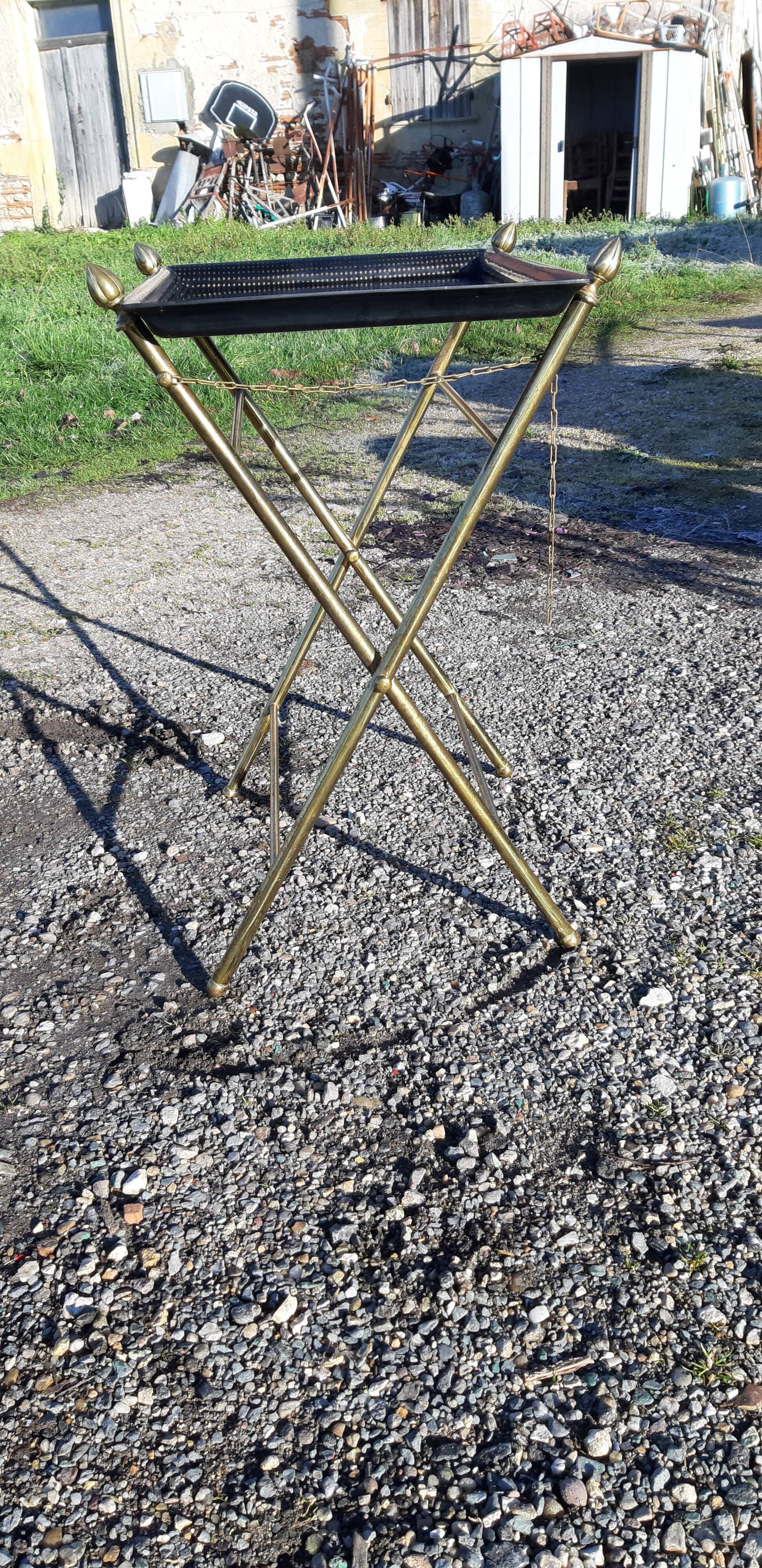 Dessert table vintage golden metal