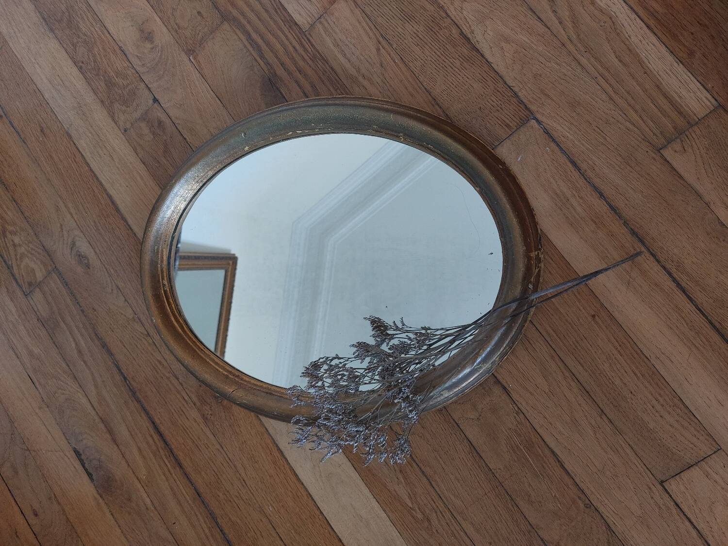 Vintage oval gilded wood mirror