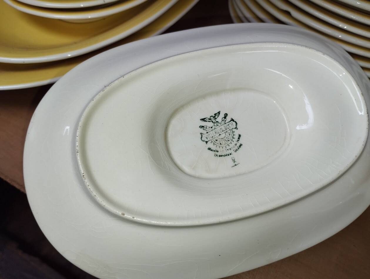 Villeroy & Boch dinnerware set