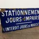 Plaque émaillée de stationnement