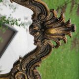 Victorian style table mirror. Decor Rinceaux, curved foot. In bronze patina old gold. 27 x 20 cm
