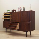 Buffet haut en palissandre, design danois, années 1960, designer : Johannes Andersen, fabrication : Skaaning Furnitu