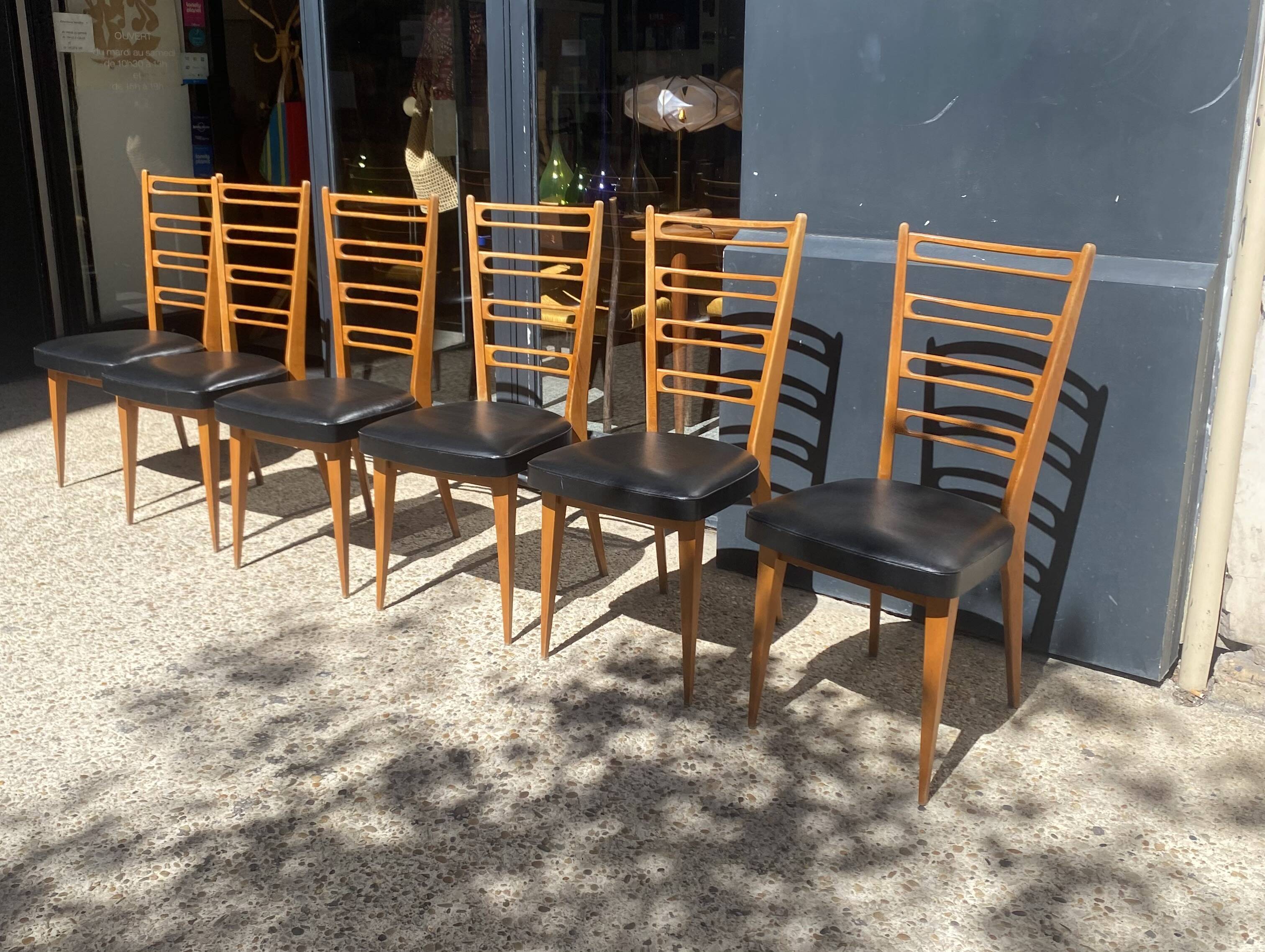 6 chaises bois et skaï noir années 60