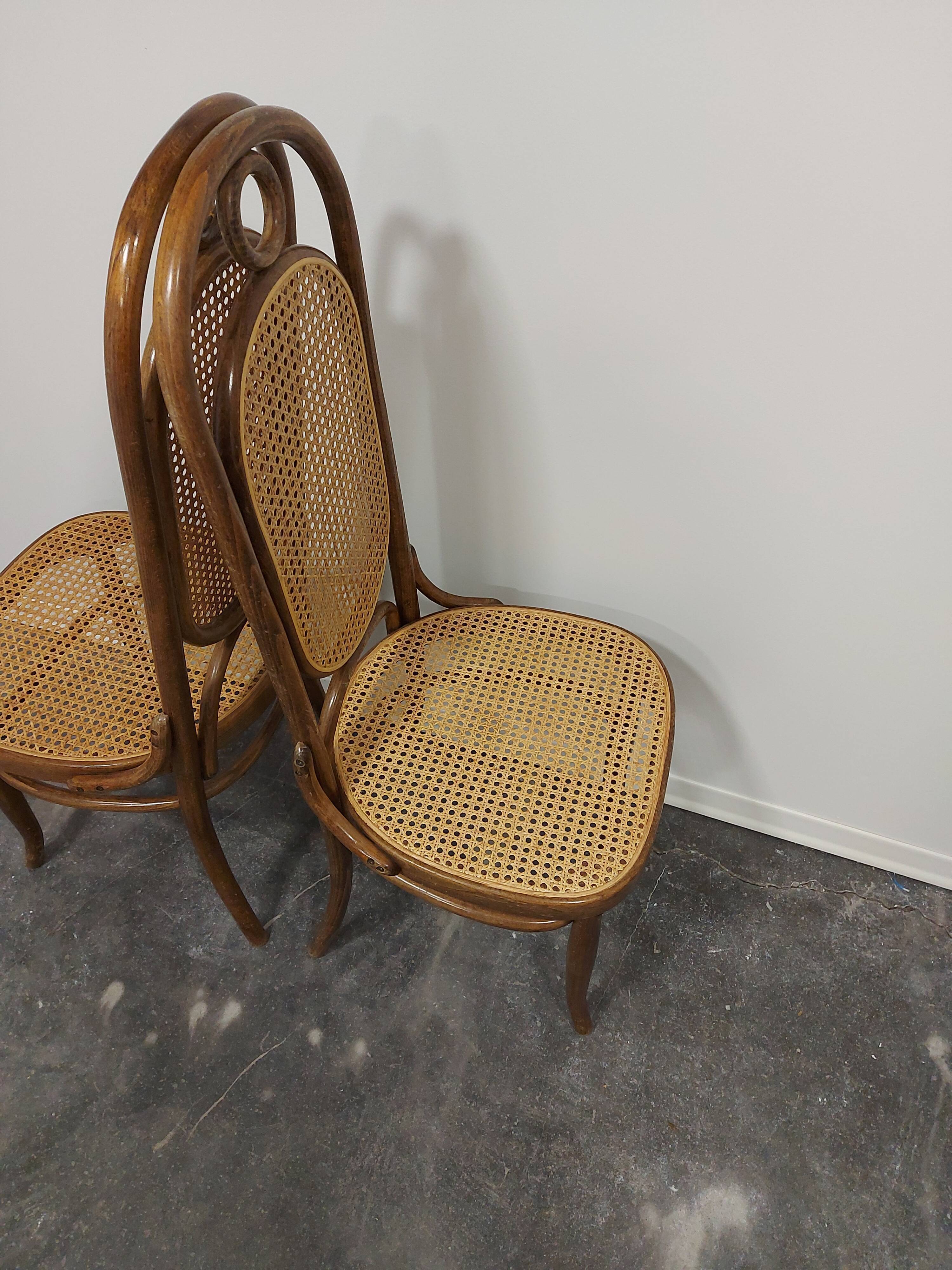 Dining chair, bentwood, m 17, high back