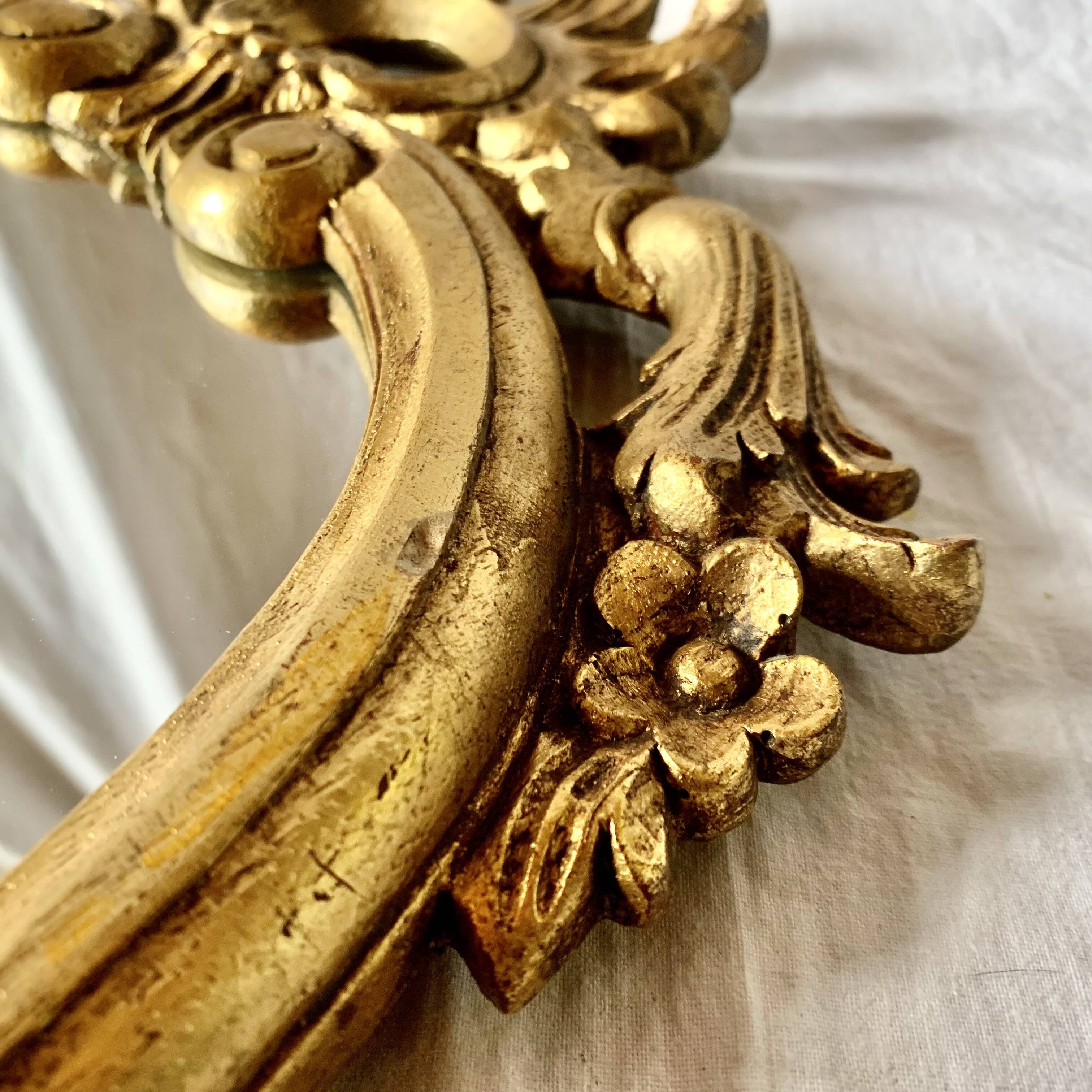 Baroque wall mirror in gilded plaster - height: 62 cm