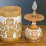Alabaster lamp Tarrago Esteve Ref 242 1970 Engraved flowers double patina