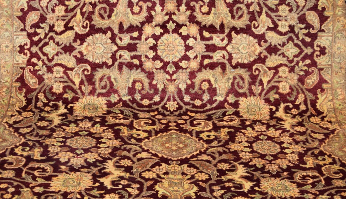 Oriental carpet AGRA India: 2.10 x 3.03 Metres - "Galerie Sardje"