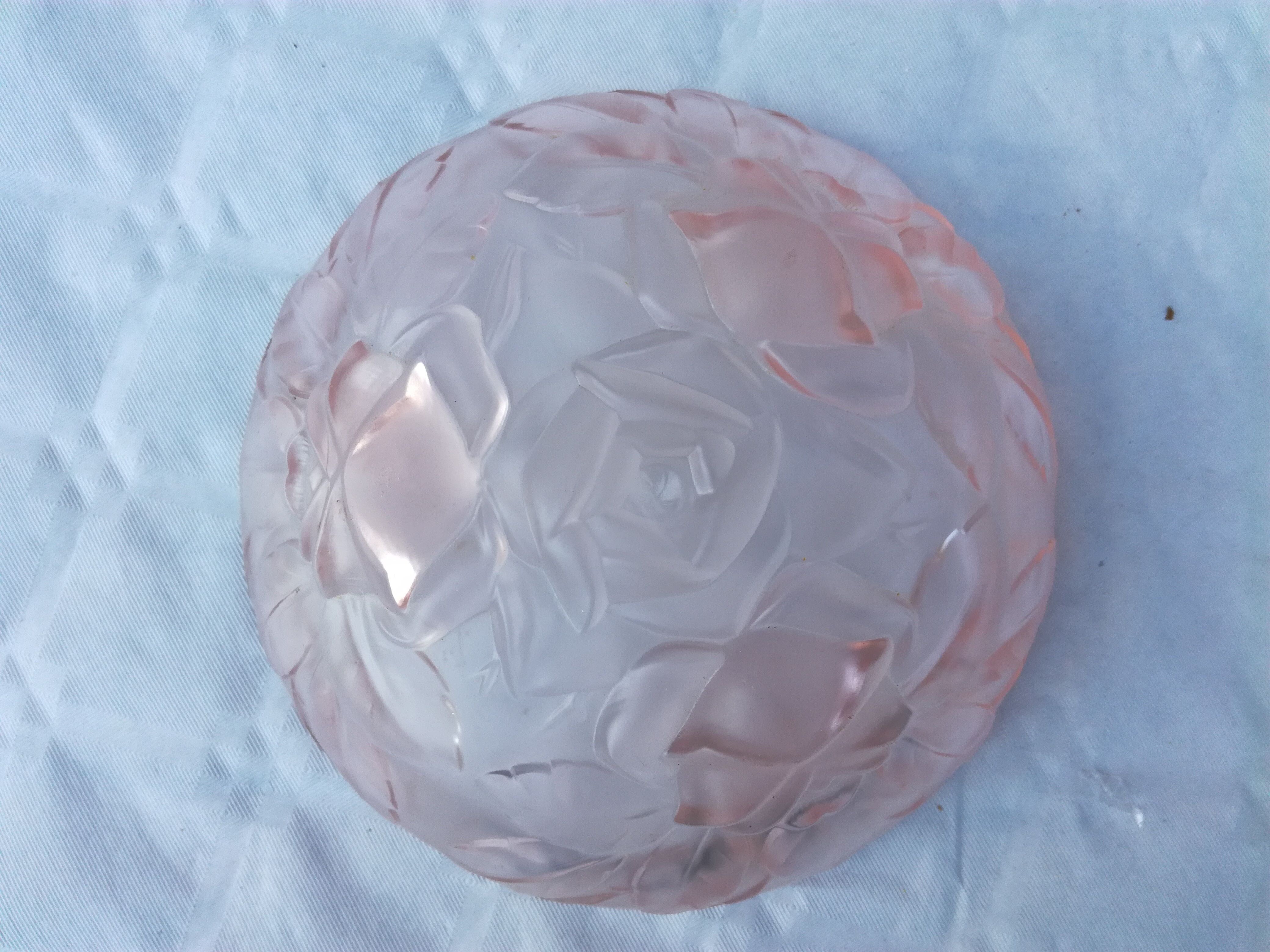 Glass cup signed muller frères luneville