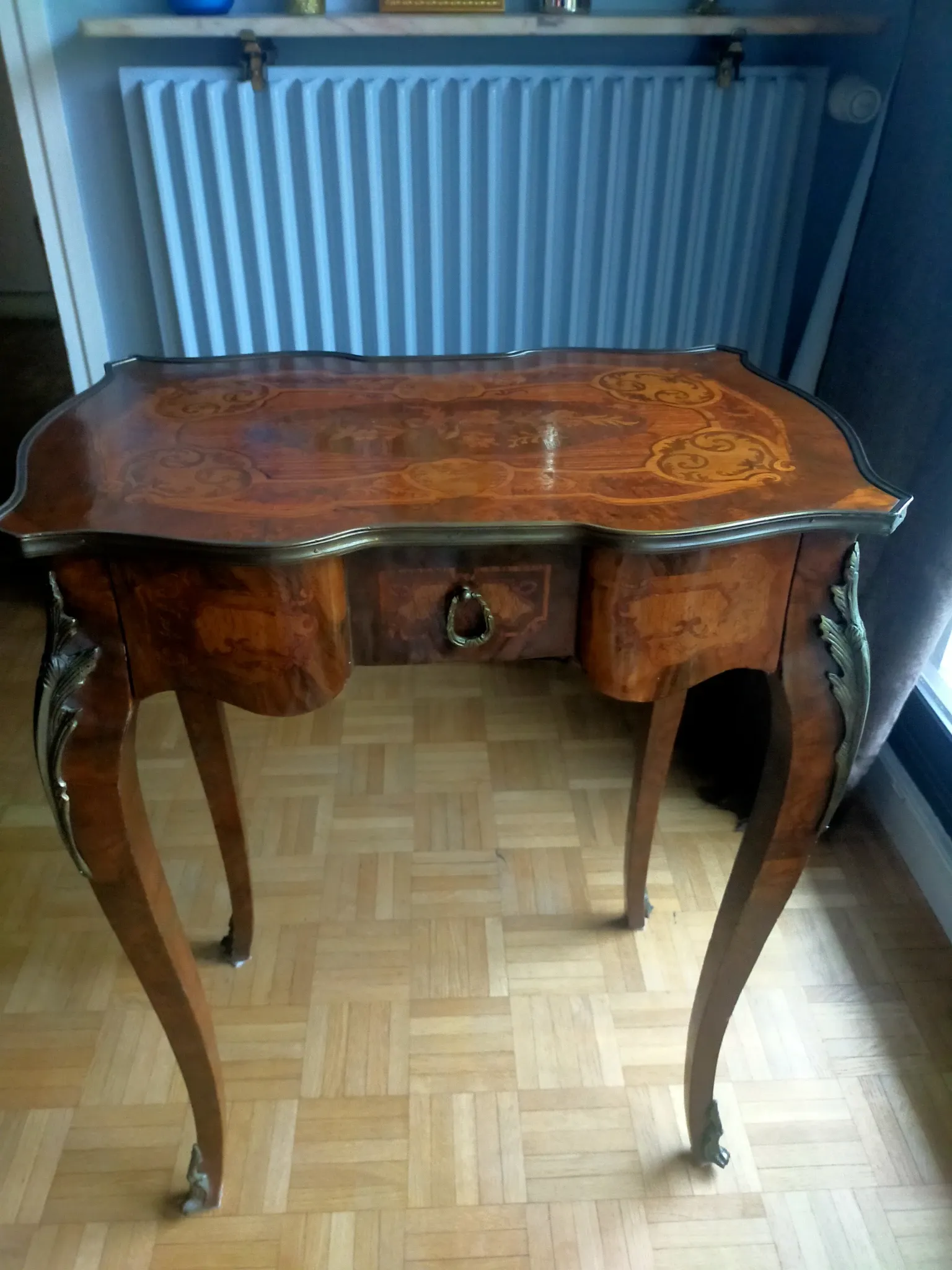 Console table