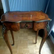 Console table
