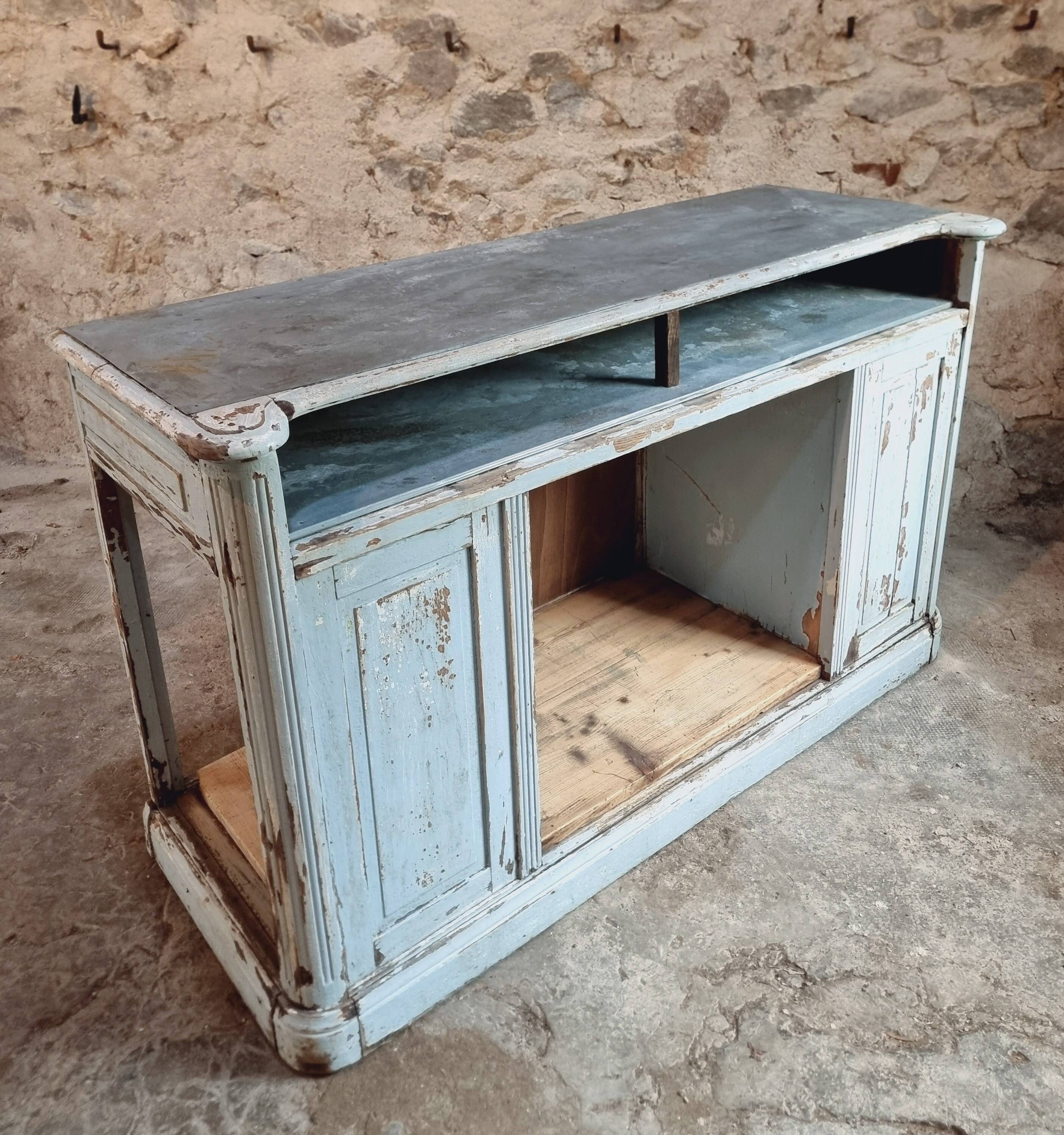 Comptoir ancien en chêne avec plateau en zinc et patine bleue