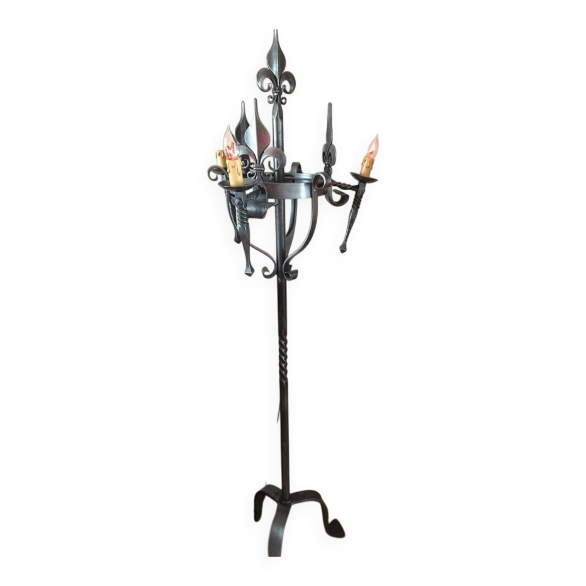 Lampadaire, de style médiéval, en fer fogé