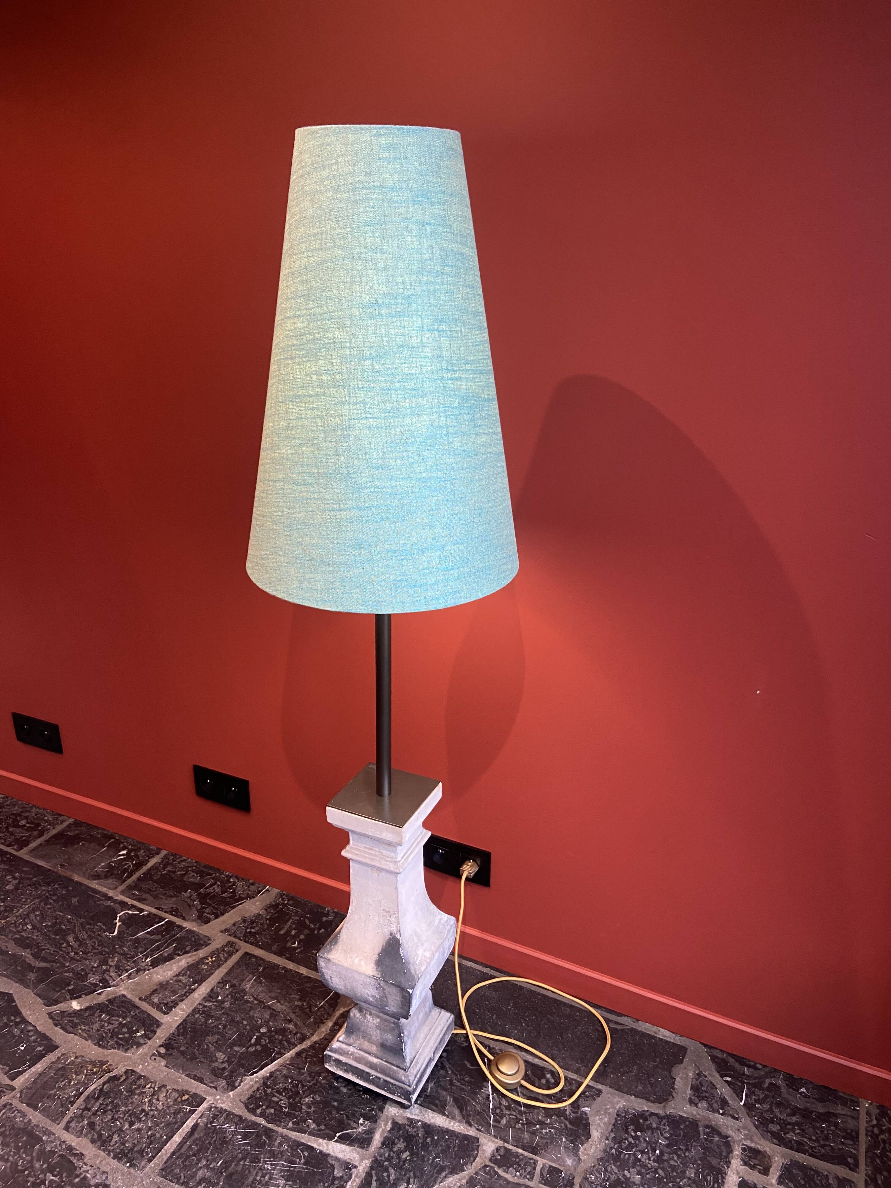 "Balustrade" lamp in terracotta, Ashoka silk shade, pistachio green.