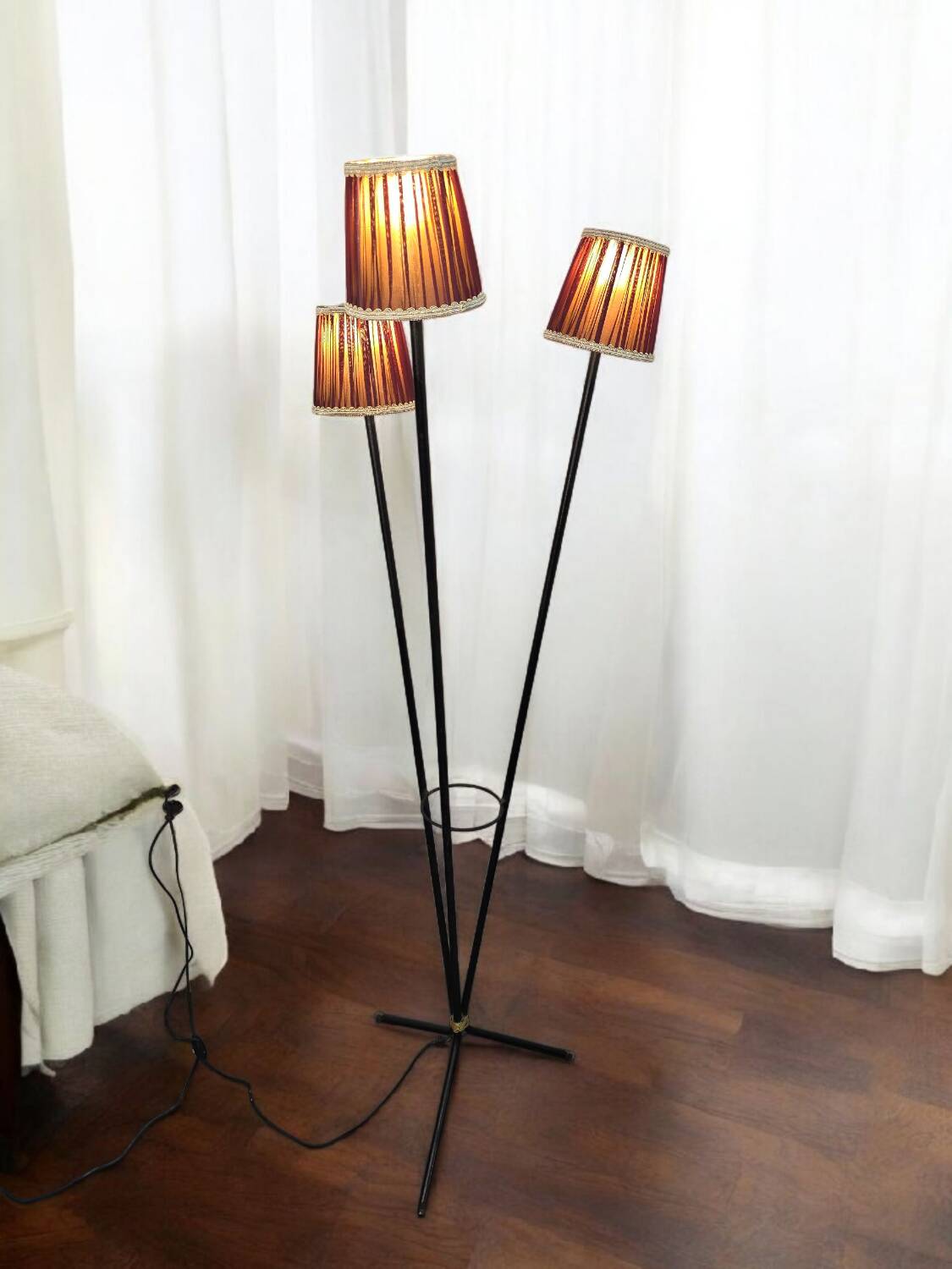 1960s tripod floor lamp, 3 lights