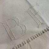 Drap en coton ancien monogramme bf