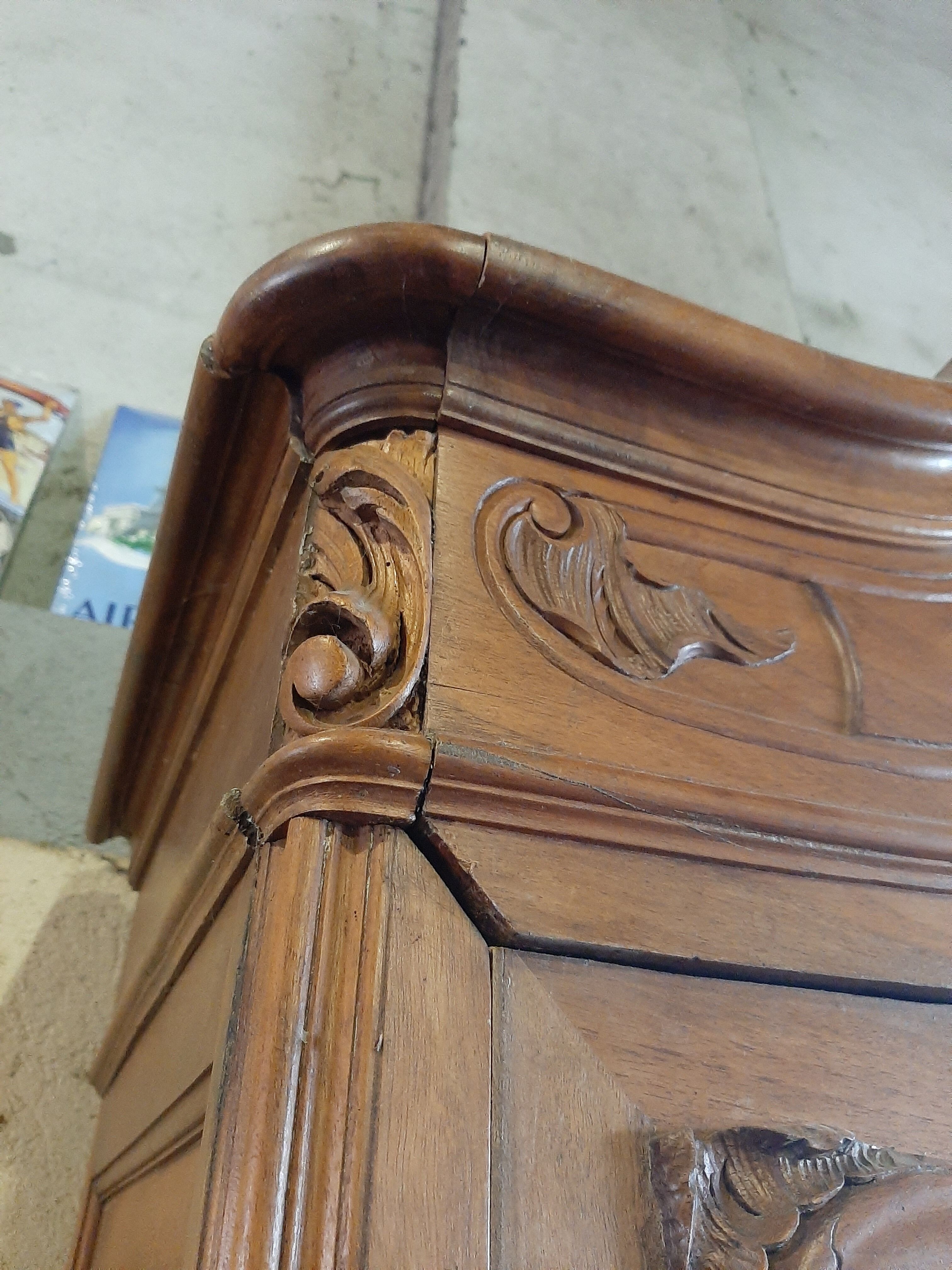 Three-bedroom louis XV-style cupboard with biseauté ice