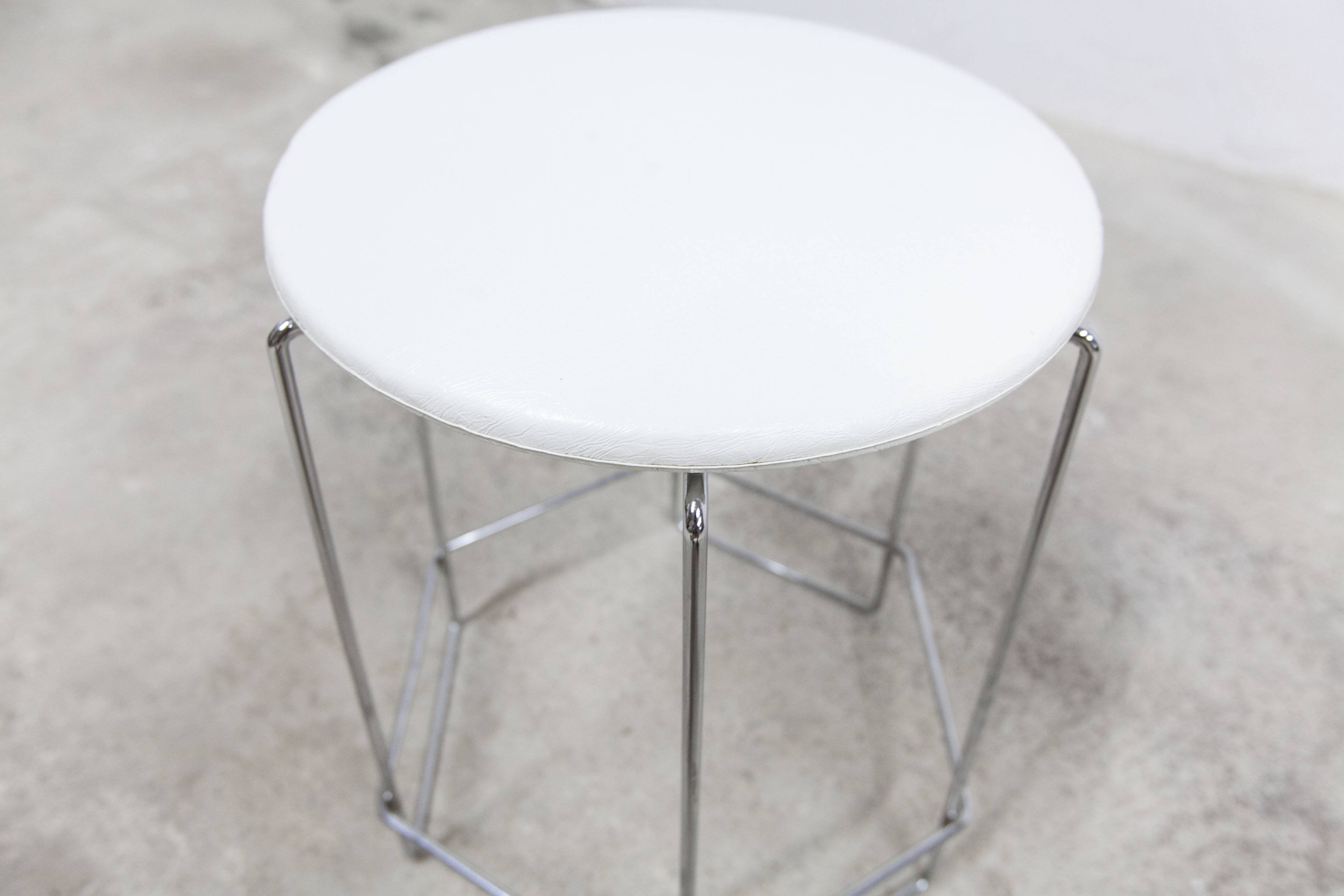 Stool 1980 steel wire and vinyl max sauze style