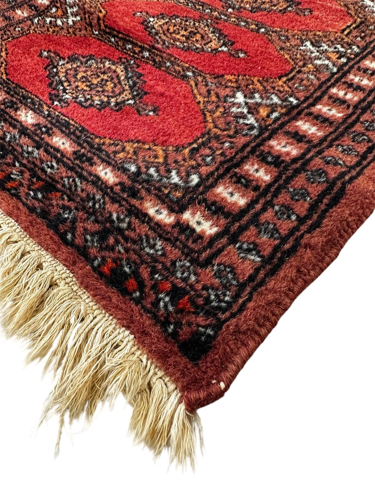 Tapis persan fait main 65cm x 40cm