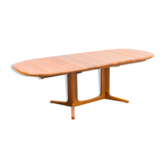 Dining table, Danish design, solid teak