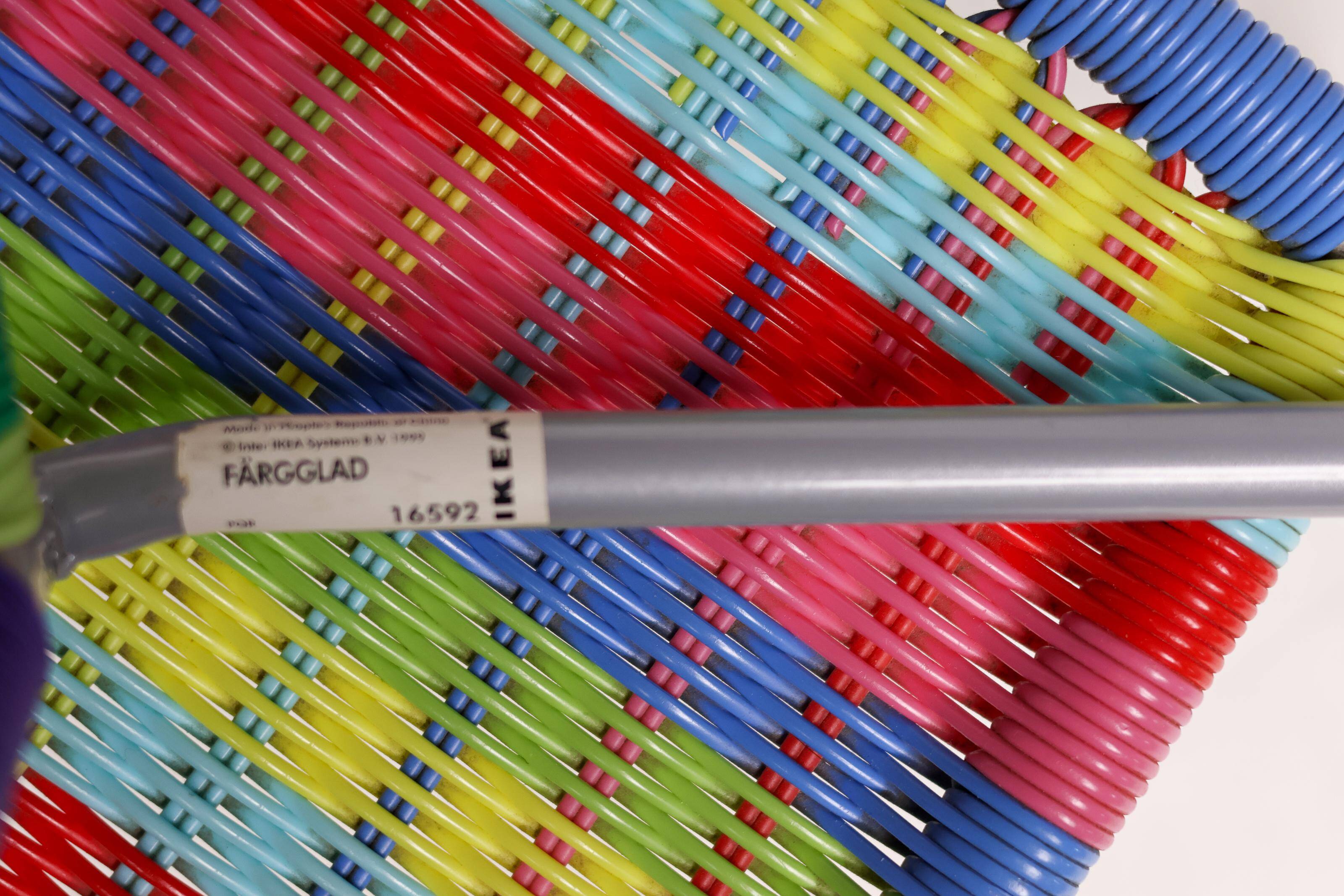 Ensemble de cinq chaises pour enfants IKEA Färgglad