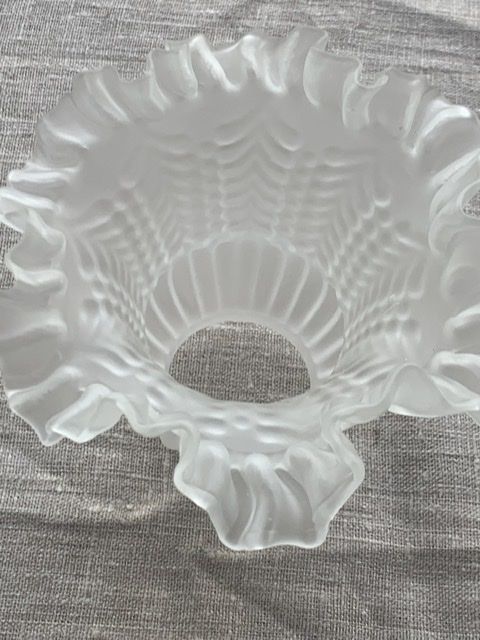 Frosted glass globe, lampshade, art deco ears of wheat pattern
