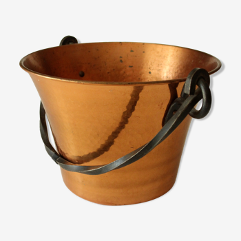 Large copper planter with wrought iron handle, vintage from the 1960s