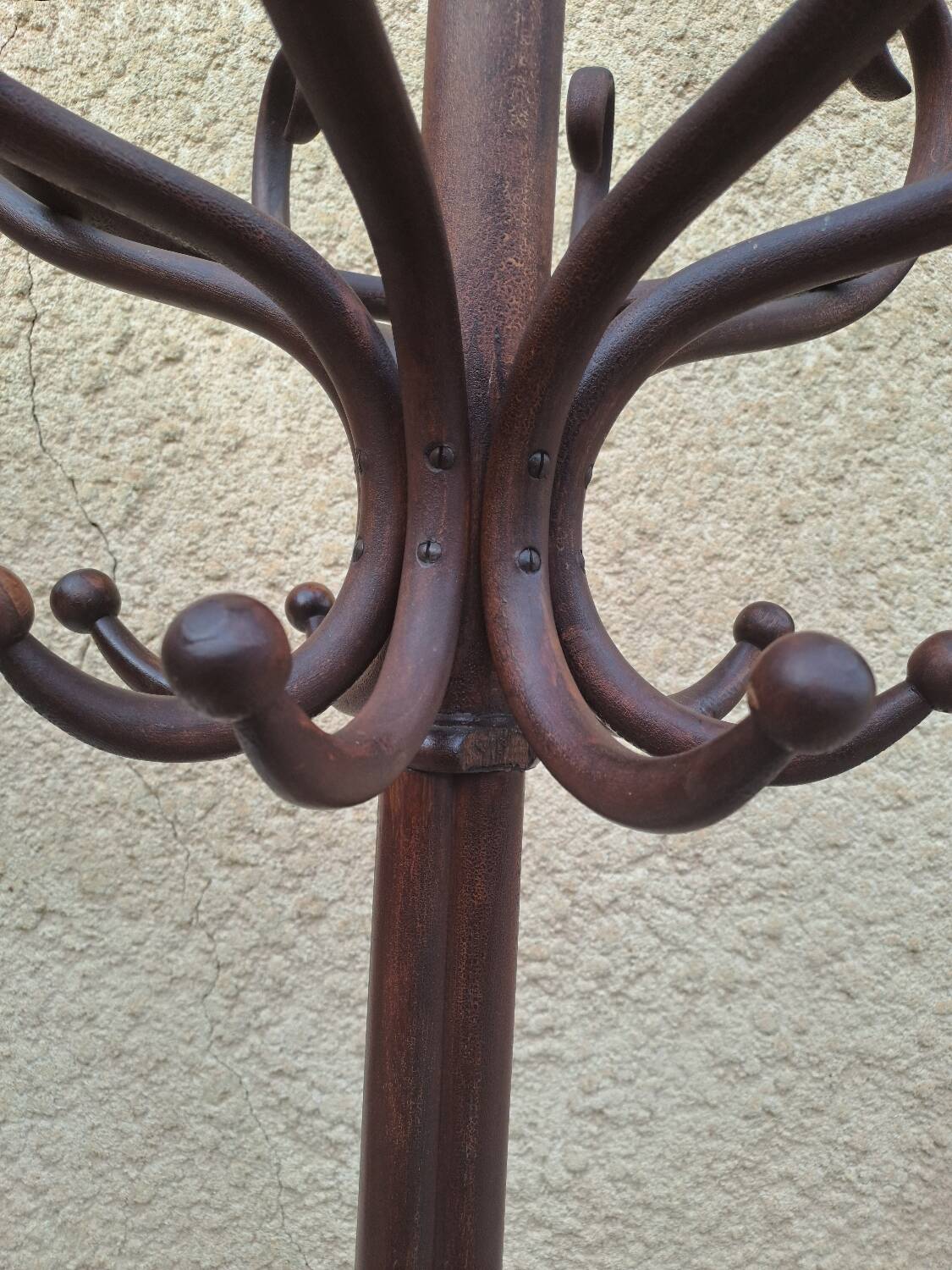 Bistro parrot coat rack signed Thonet n°10401