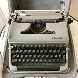 large typewriter Olympia model Oriette years 60-70