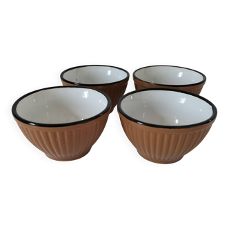 4 small vintage stoneware bowls in brown with a black rim