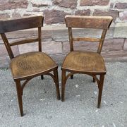 Paire de chaises de brasserie bois courbé