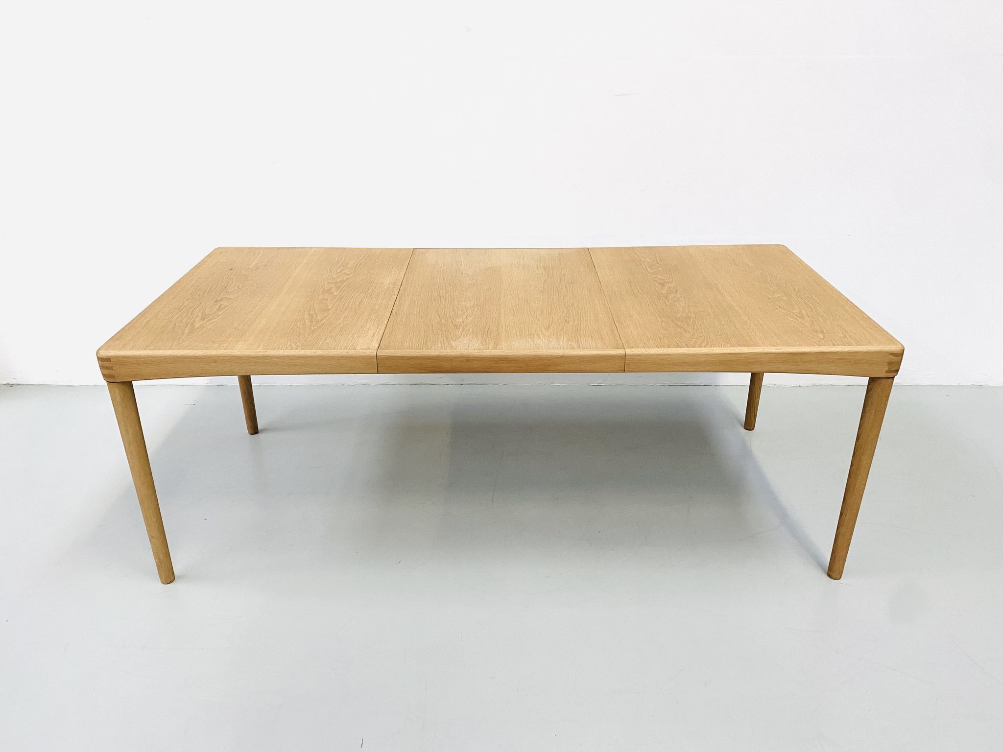 Vintage Danish Extendable Oak Dining Table by H.W. Klein for Bramin, 1960s.
