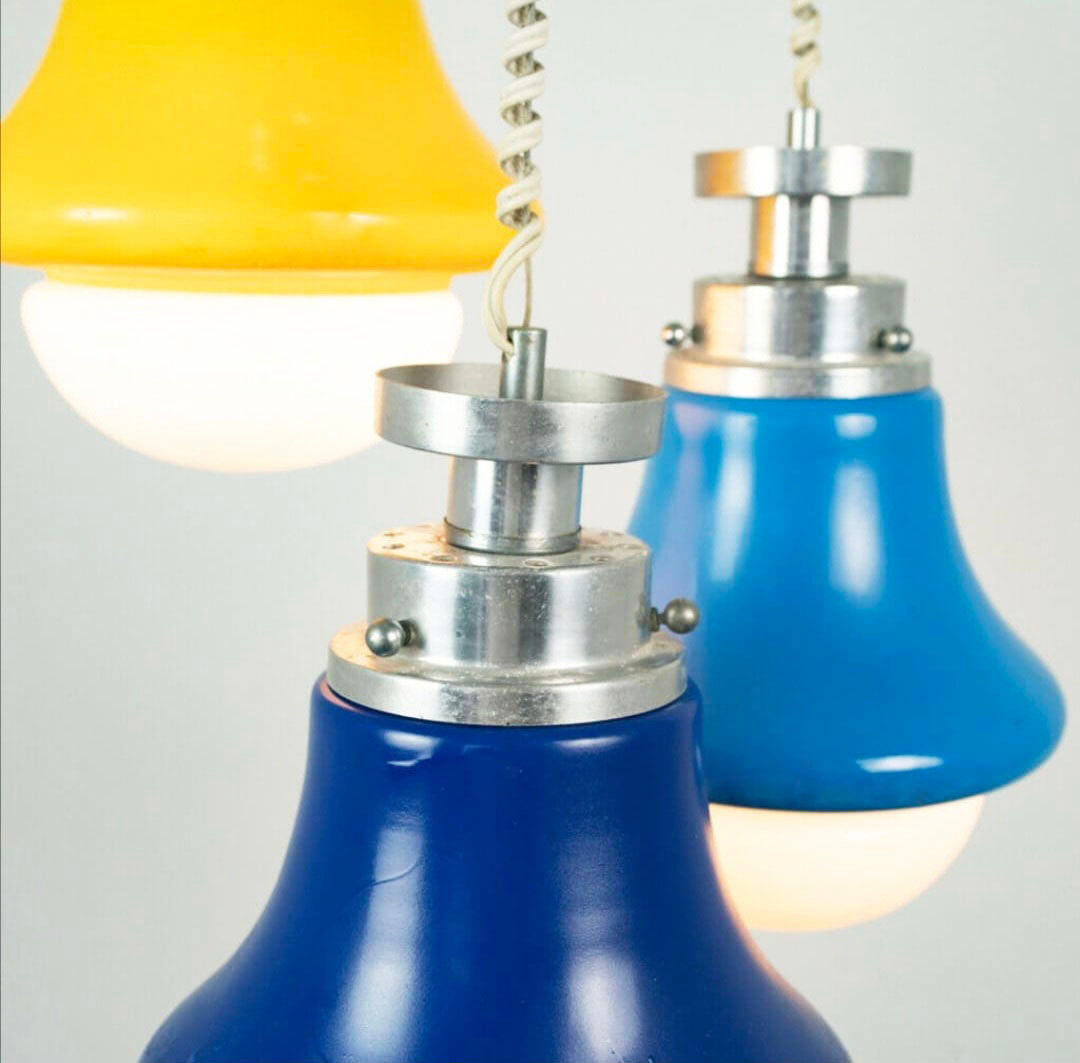 Multicolored waterfall suspension chandelier. Italy 70s