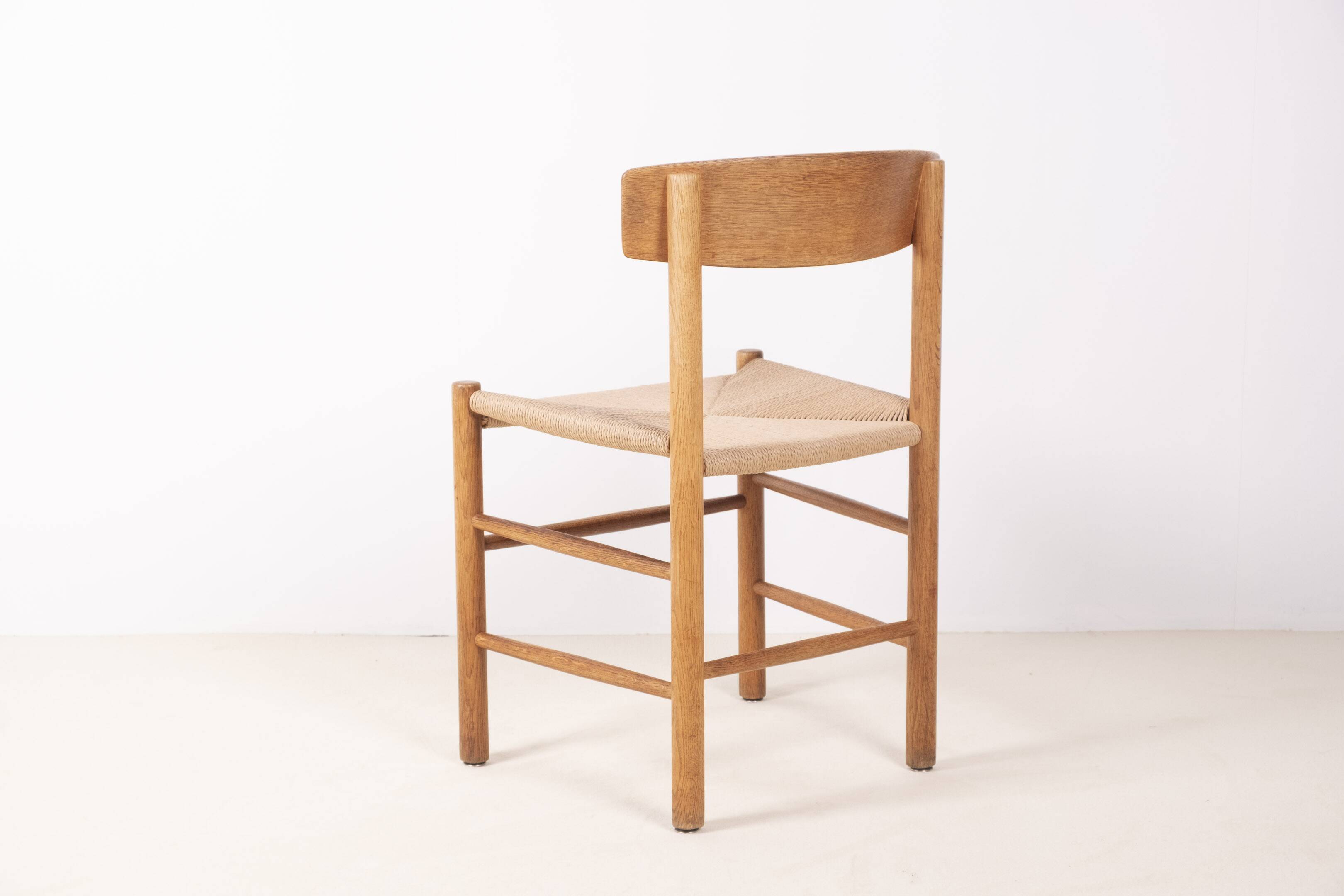 Børge Mogensen J39 People's Chair in Oak, 1950s Denmark