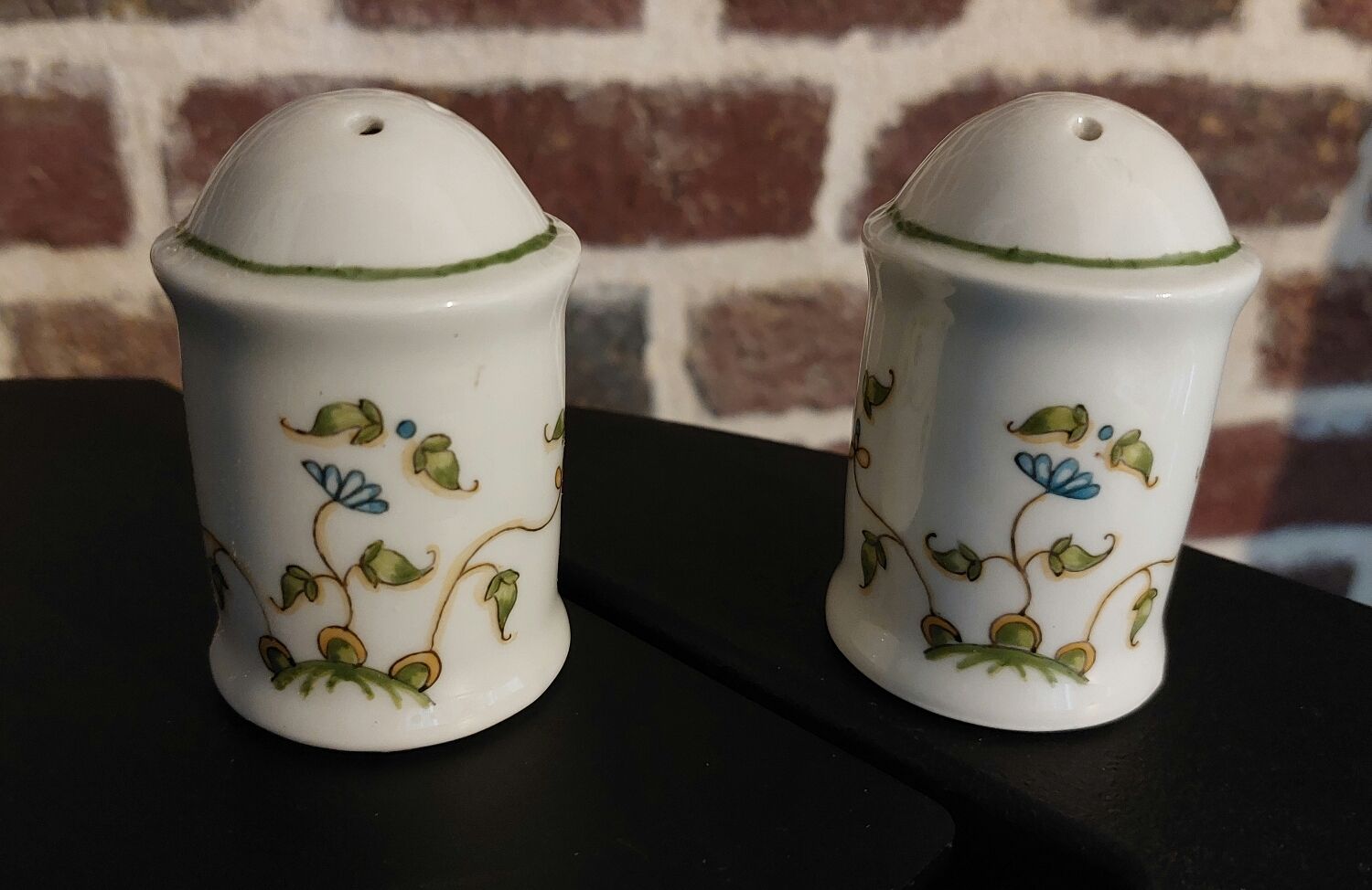 Porcelain salt and pepper shakers