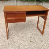Vintage desk from the 60s with sled legs