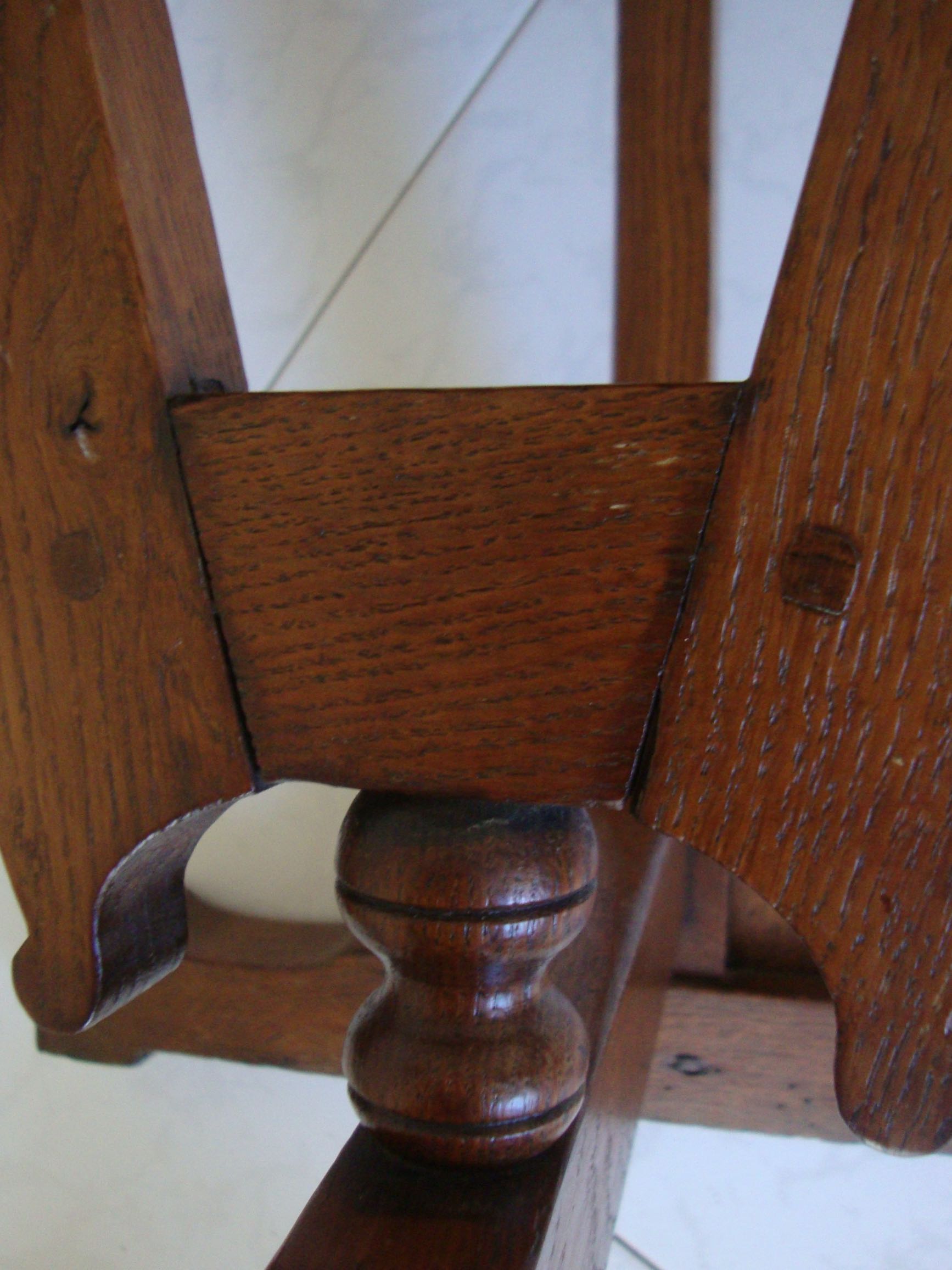 Oak winegrower's table