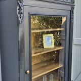 Glass-fronted dresser