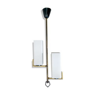 Suspension Arlus en laiton brut et opaline satin.