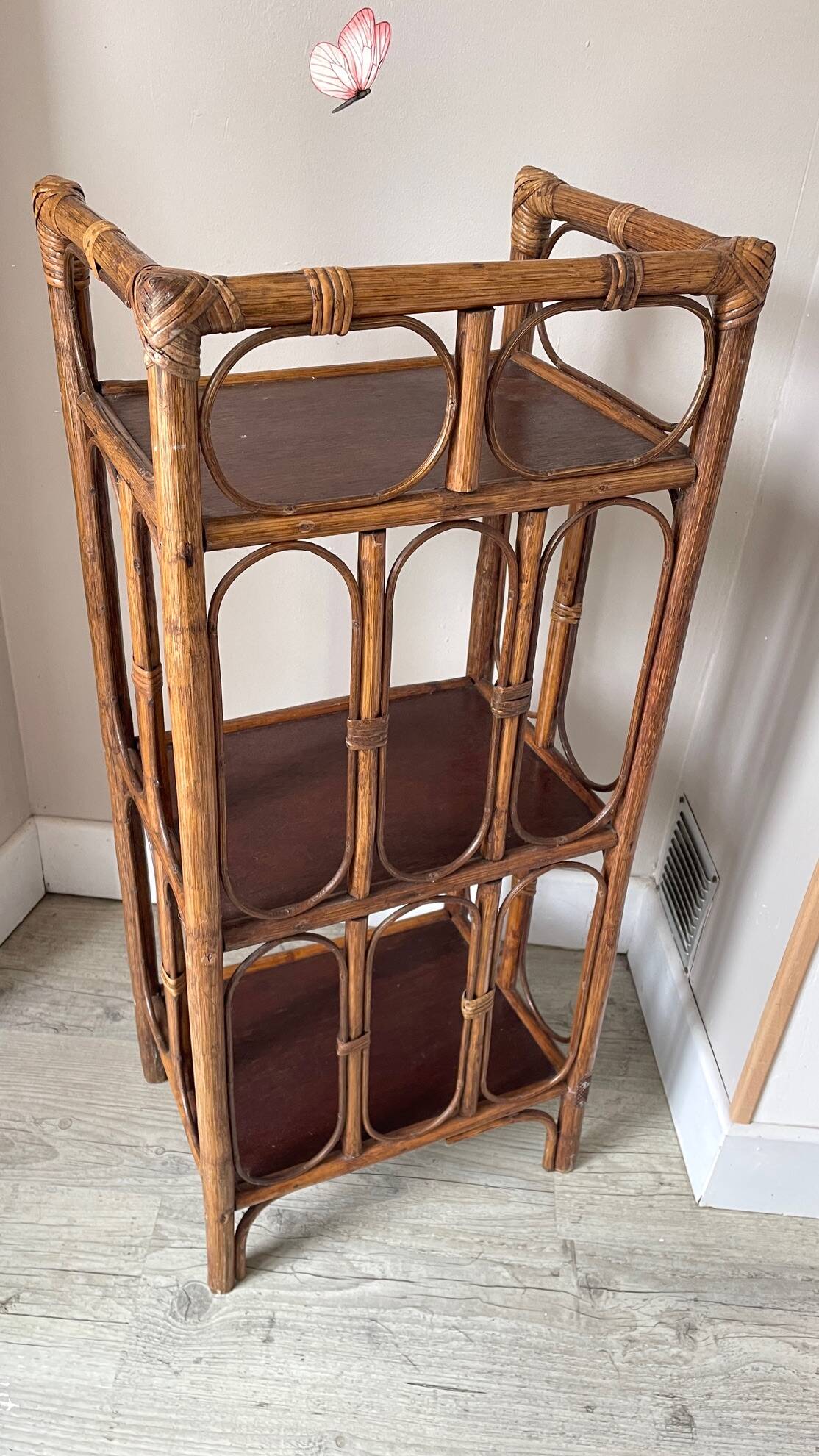 VINTAGE RATTAN BOOKSHELF