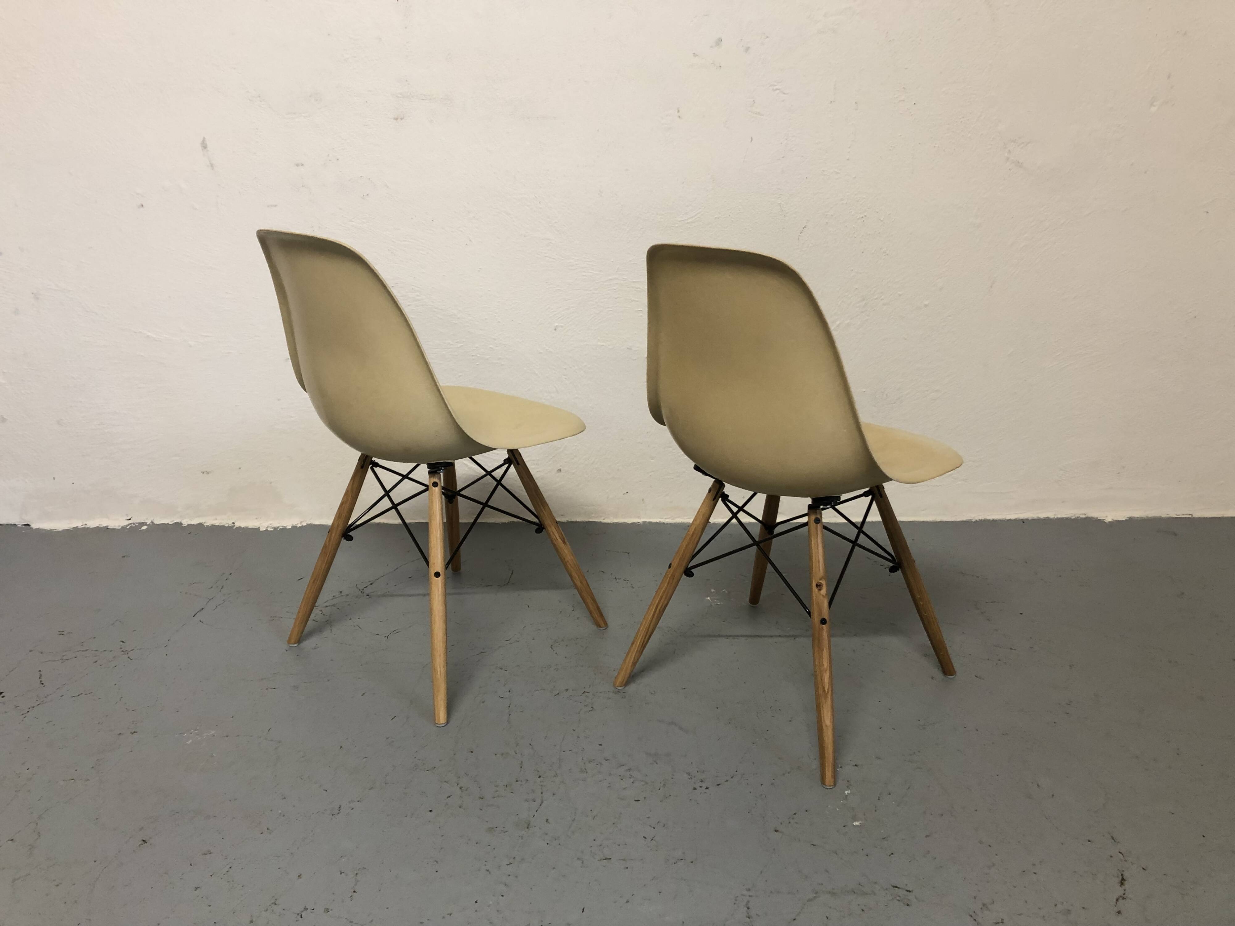 set of two DSW chairs Herman Miller