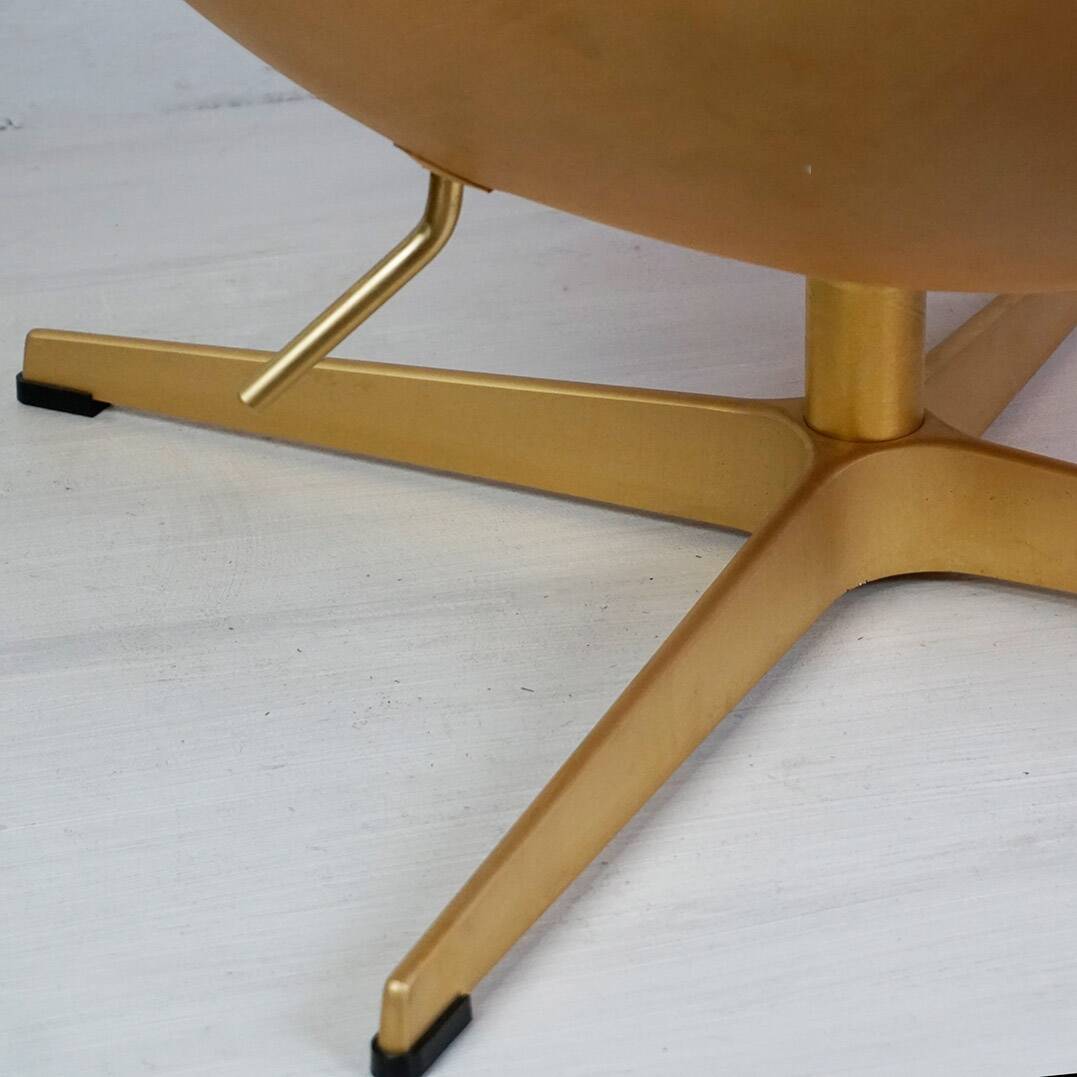 Leather Egg Chair by Arne Jacobsen for Fritz Hansen Limited Anniversary Edition